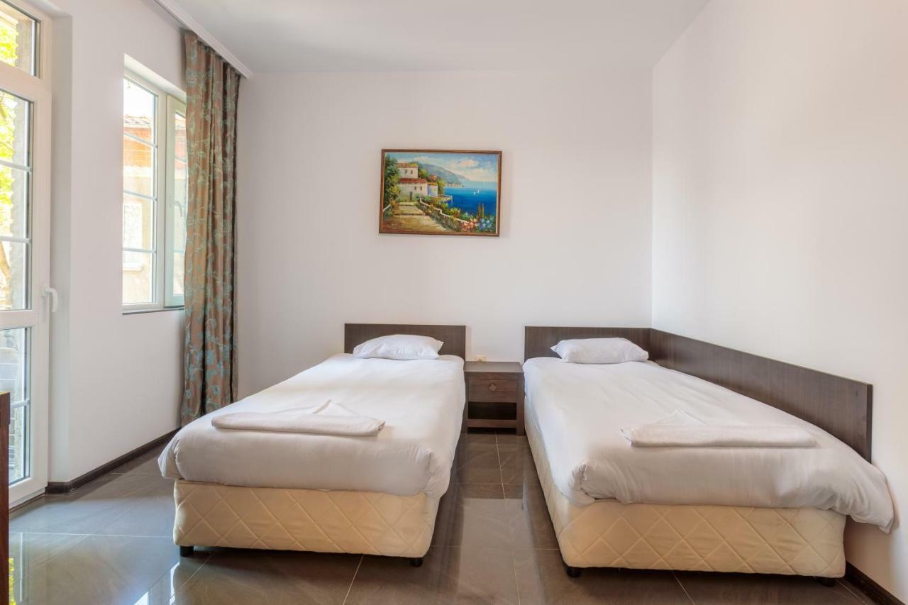 Seaside Guest Rooms ブルガス エクステリア 写真